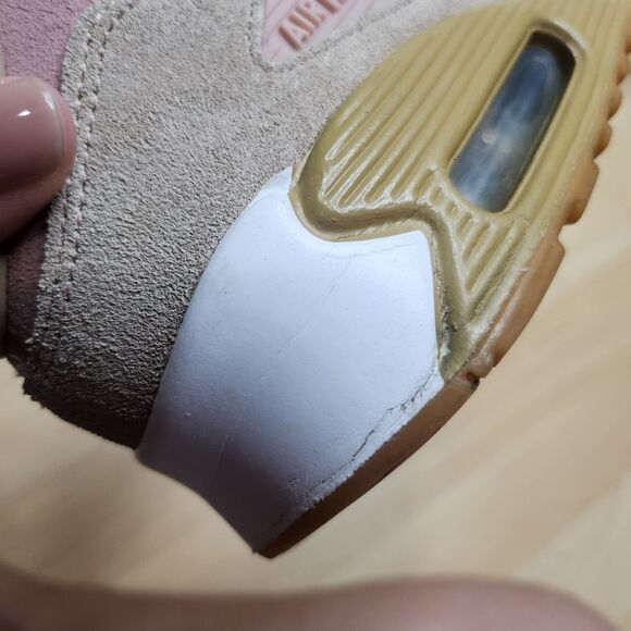 Nike Air Max 90 SE Particle Pink Sneakers - Picture 5 of 8